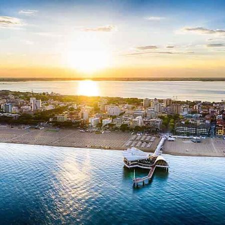 Ferienwohnung La Magia Del Mare Lignano Sabbiadoro Exterior foto