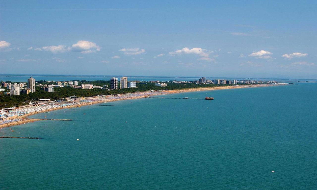 Ferienwohnung La Magia Del Mare Lignano Sabbiadoro Exterior foto